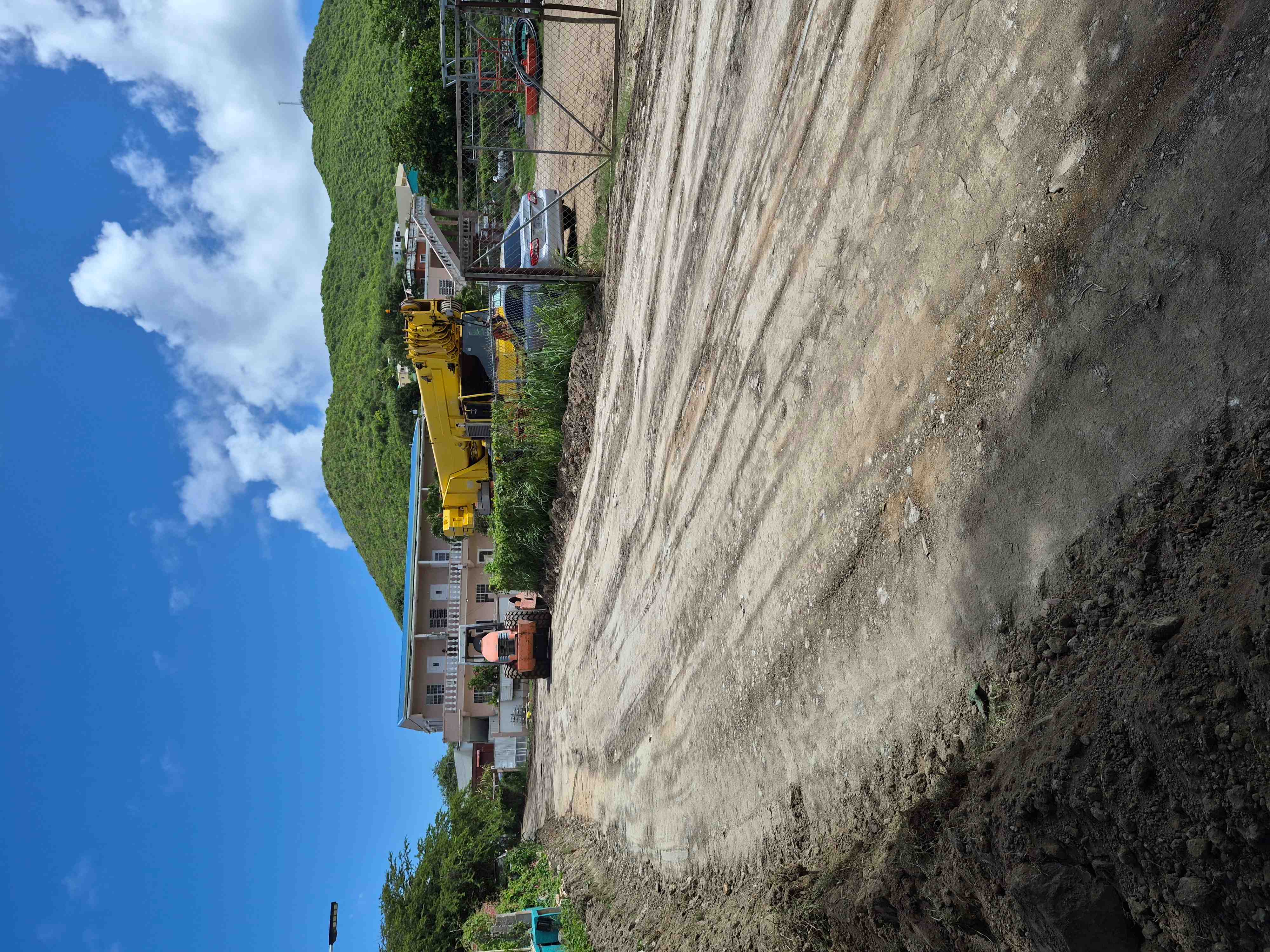 Residents collaborate to grade Beaver drive in Cay Hill