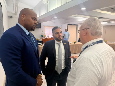 MPs Ottley and Kotai Explore Aruba’s Electricity Pricing Model, Seek Lessons for St. Maarten And GEBE